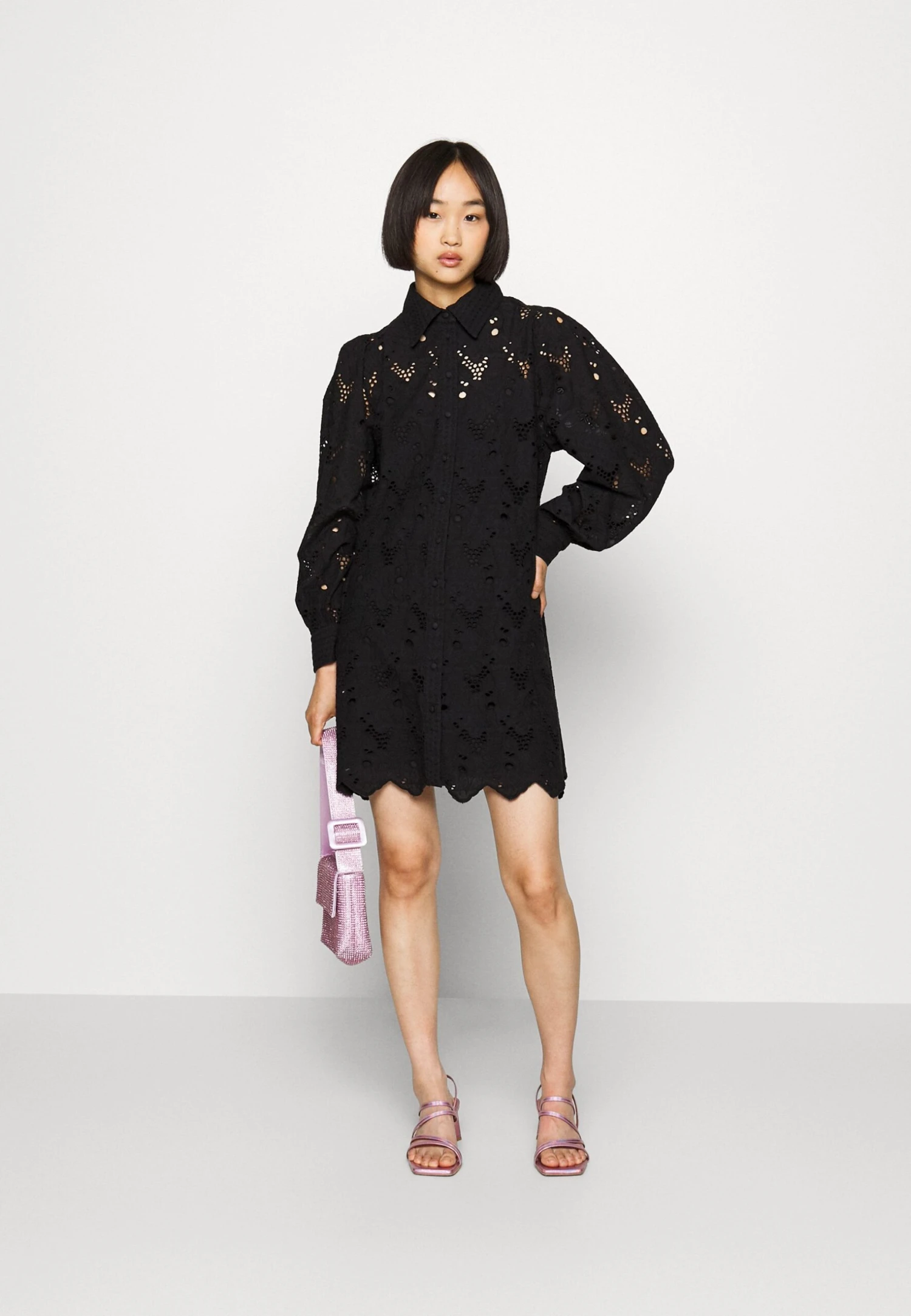 Yasteala Shirt Dress - Blousejurk - Black 4 Yasteala Shirt Dress - Blousejurk - Black - Afbeelding 2