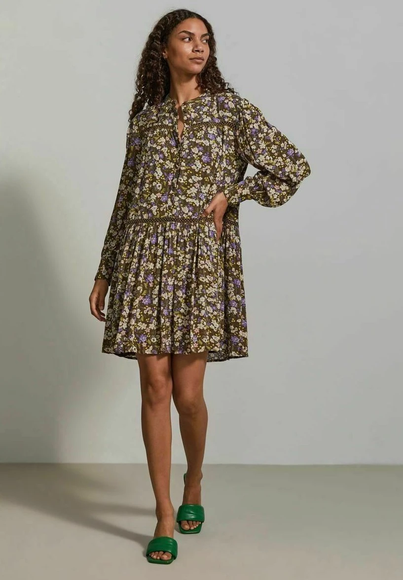 Yasruberta - Blousejurk - Olive/Beige/Berry 7 Yasruberta - Blousejurk - Olive/Beige/Berry - Afbeelding 5