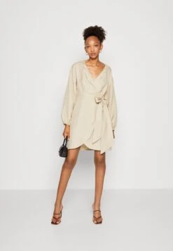 Yasheat Wrap Dress - Jurk - Birch 9 Yasheat Wrap Dress - Jurk - Birch -Yas 0120305a06614ac68cbc50059dee9ea7