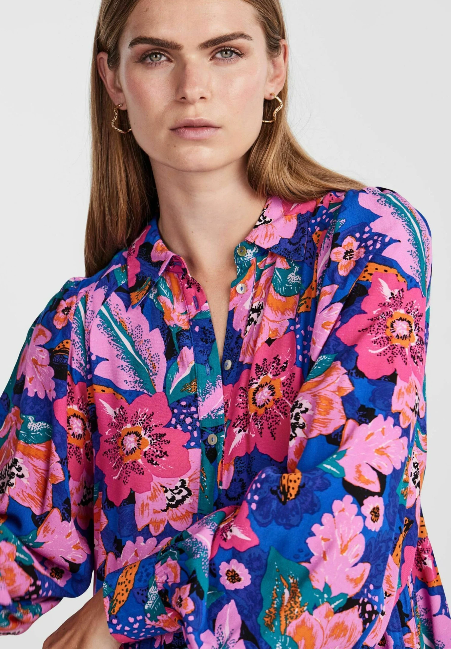 Yasmilana - Blousejurk - Blue Iolite 6 Yasmilana - Blousejurk - Blue Iolite - Afbeelding 4