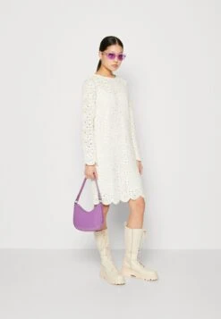 Yaslomia Dress - Jurk - Star White 9 Yaslomia Dress - Jurk - Star White -Yas 0a2d6206c6264cd8879c12cd77672bd4