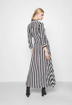 Yassavanna Long Shirt Dress - Maxi-Jurk - Black/ White Stripes 12 Yassavanna Long Shirt Dress - Maxi-Jurk - Black/ White Stripes -Yas 0a370b11a27c42f3ac8ac46fc1935afd