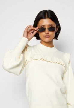 Yasjum- Trui - Birch 11 Yasjum- Trui - Birch -Yas 0b130404ed0f4cc79d782cc4555d1eea