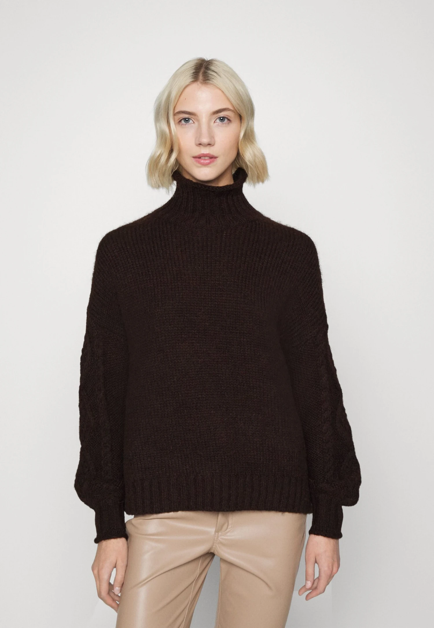 Yassiera Highneck Pullover - Trui - Seal Brown 3 Yassiera Highneck Pullover - Trui - Seal Brown