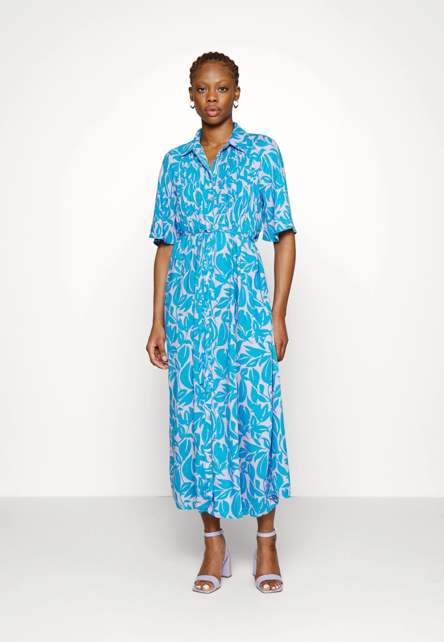 YAS Lefira 2/4 S Noos - Jurk - Dresden Blue 4 YAS Lefira 2/4 S Noos - Jurk - Dresden Blue - Afbeelding 2