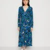 Yasmanhattan V Neck Shirt Dress - Blousejurk - Princess Blue/Manhattan 2 Yasmanhattan V Neck Shirt Dress - Blousejurk - Princess Blue/Manhattan -Yas 10f5b00c72a744509bc7533192249048