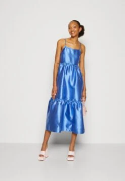 Yastherese Strap Dress - Cocktailjurk - Blue Bonnet