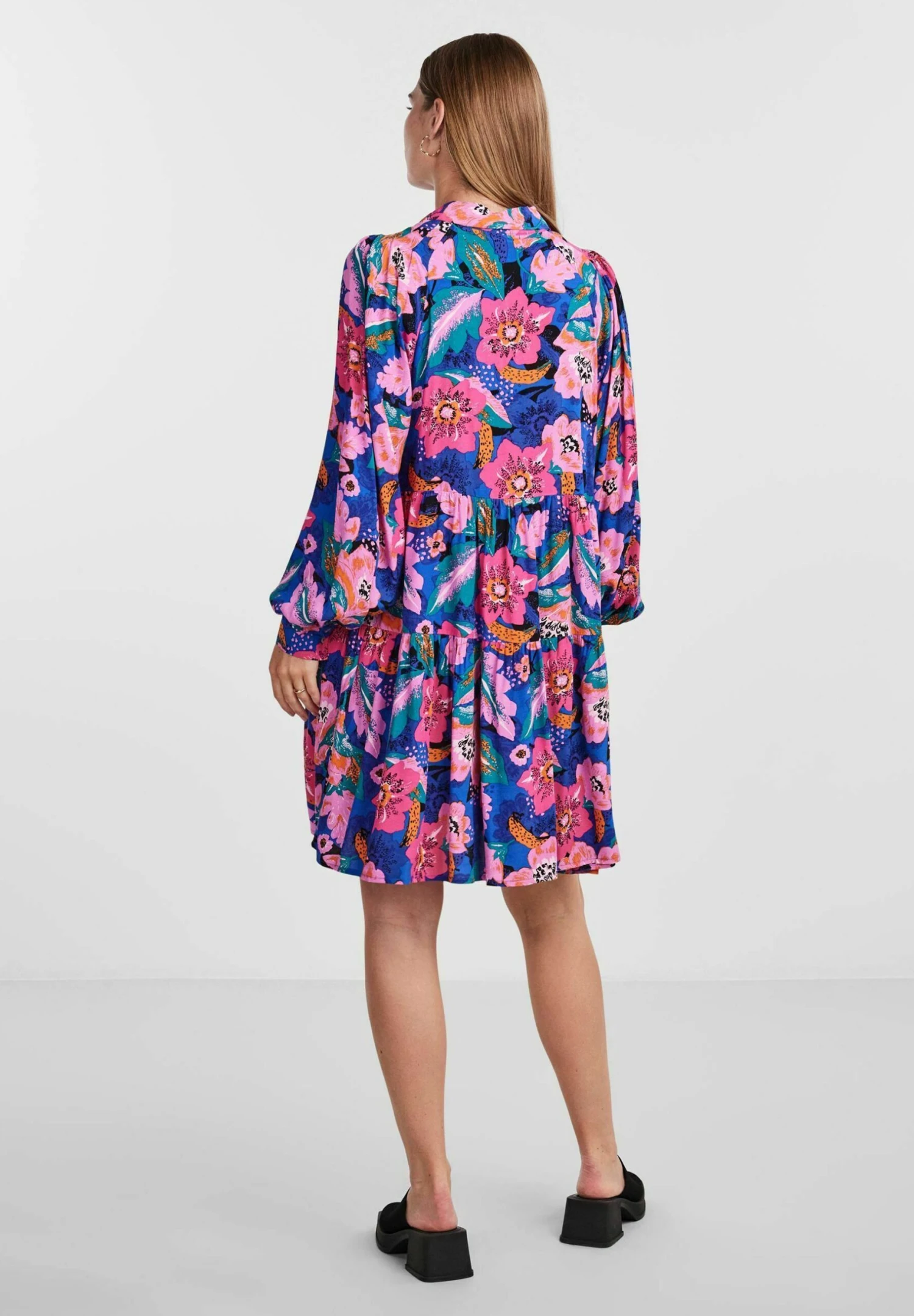 Yasmilana - Blousejurk - Blue Iolite 5 Yasmilana - Blousejurk - Blue Iolite - Afbeelding 3