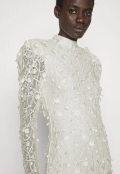 Yasbeate Dress- Galajurk - Star White 13 Yasbeate Dress- Galajurk - Star White -Yas 181a82e9ac94402c8a047c160a7ab3d5