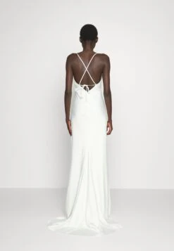 Yasdottea Strapback Train Dress- Galajurk - Star White 10 Yasdottea Strapback Train Dress- Galajurk - Star White -Yas 1af2a5e7cf2f484288e8ef8f53856619