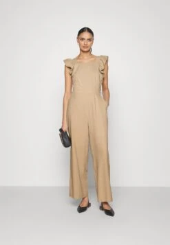 Yas -Yas 1bbe4c031a164e549bf03ab91222d212