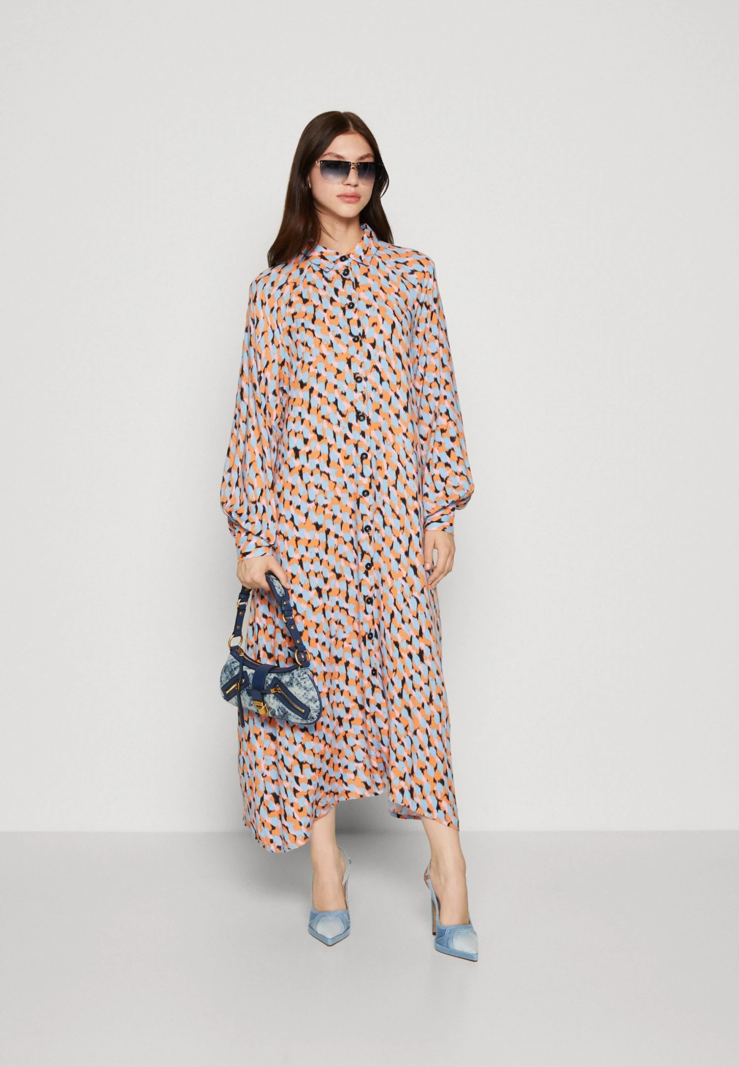 Yasmelipo Midi Shirt Dress - Blousejurk - Air Blue/Melipo 4 Yasmelipo Midi Shirt Dress - Blousejurk - Air Blue/Melipo - Afbeelding 2