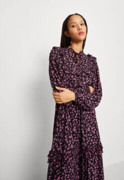 Yascharlot Long Dress - Jurk - Black/Charlot 11 Yascharlot Long Dress - Jurk - Black/Charlot -Yas 290e74e1cb4144c6bf44d576ad498891