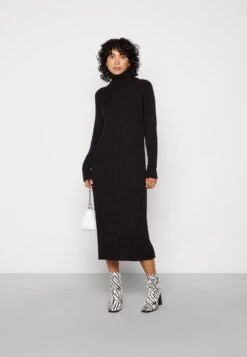 YAS Midi Rollneck S Noos - Gebreide Jurk - Black -Yas 29d4edb2fafb4ce2a6bed0b9196347e2