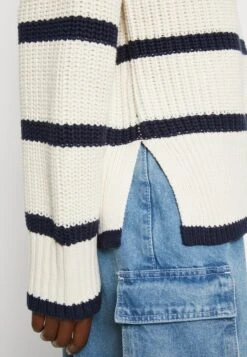 Yasmaja - Trui - Birch/Navy -Yas 2bed5c67f51d49fea6b95e225c2926c7