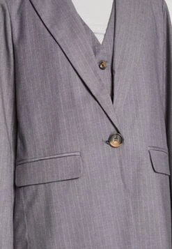 Yaslaura Loose- Blazer - Antracit 13 Yaslaura Loose- Blazer - Antracit -Yas 2f552d6cb44645a584b33e5f9bcc5e0f