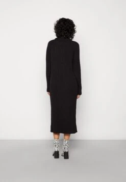 YAS Midi Rollneck S Noos - Gebreide Jurk - Black -Yas 2f6ea61db83a4a9b8a85d334e67591df