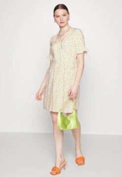 Yasselma Wrap Dress - Jurk - Eggnog/Yellow -Yas 3029135a476a496994073b30dbe7c045