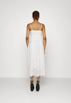 Yasmonica StrapDress- Cocktailjurk - Star White -Yas 32d42ede09de4be485d15c8c5d1fbf0f