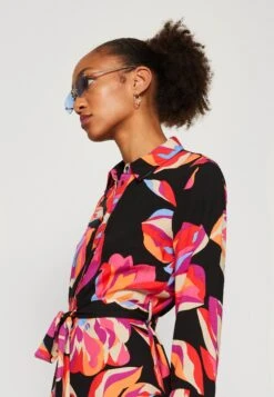 Yassavanna 3/4 Short Shirt Dress - Blousejurk - Black 11 Yassavanna 3/4 Short Shirt Dress - Blousejurk - Black -Yas 343f7289215448728bcfec0bef67fd06