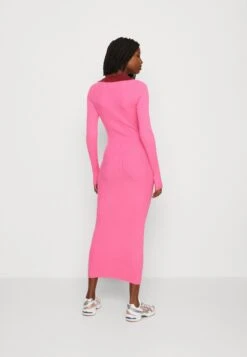 Yasminna Midi Dress - Gebreide Jurk - Phlox Pink 10 Yasminna Midi Dress - Gebreide Jurk - Phlox Pink -Yas 3573d8d2371f4c67ab668ede986cacee