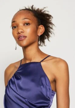 Yasathena Strap Slit Long Dress Celeb - Cocktailjurk - Patriot Blue -Yas 3e11eabed2ad41a2a7df110b45d83872