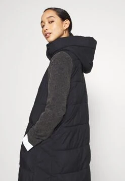 Yaslira Padded Vest - Bodywarmer - Black -Yas 4b5cca1898d34d9e99975ca34e578b13