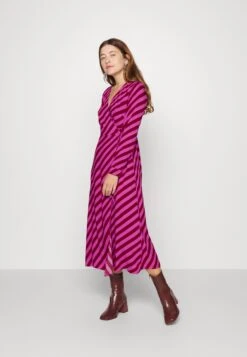 Yassavanna Wrap Dress - Jurk - Phlox Pink/Pink/Rhubarb -Yas 4eaed9e1cf28473daa8af82b77ef02e1