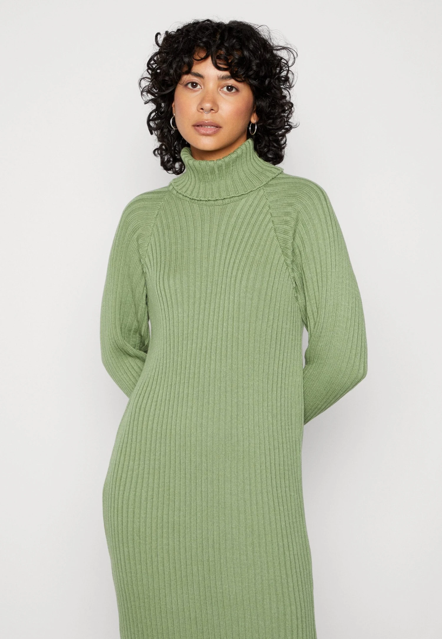 YAS Midi Rollneck S Noos - Gebreide Jurk - Loden Frost 6 YAS Midi Rollneck S Noos - Gebreide Jurk - Loden Frost - Afbeelding 4