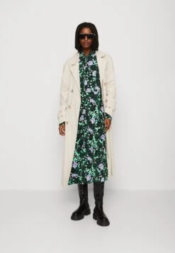 Yaskatyra Midi Shirt Dress - Blousejurk - Black Katyra Aop -Yas 4fa9a996d609449bb45a676b3183bc17