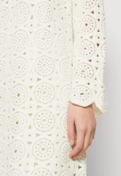 Yaslomia Dress - Jurk - Star White 13 Yaslomia Dress - Jurk - Star White -Yas 503e21e9fa9a433cb7cddd0546ed49c7