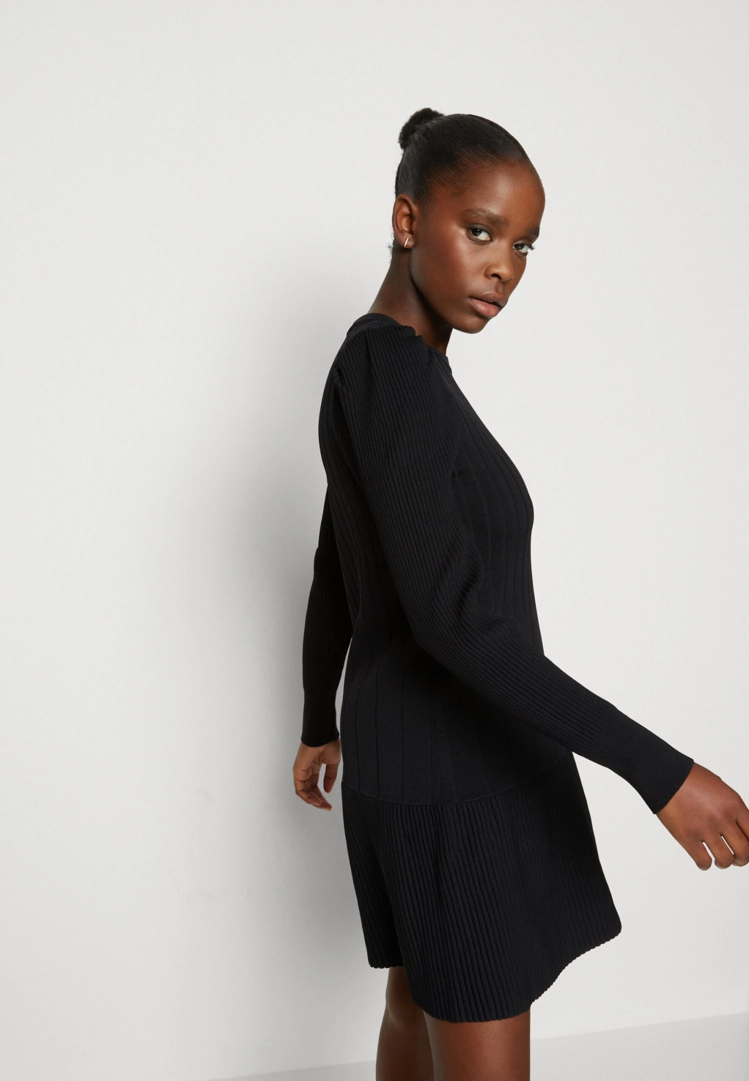 Yaselina Dress - Gebreide Jurk - Black 6 Yaselina Dress - Gebreide Jurk - Black - Afbeelding 4