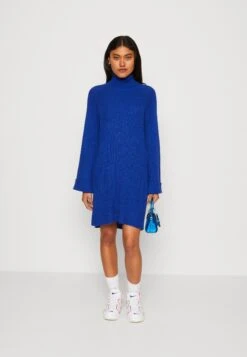 YAS Mavi Roll Neck Dress - Gebreide Jurk - Surf The Web -Yas 52667ad81ab841c284106164648ec83d