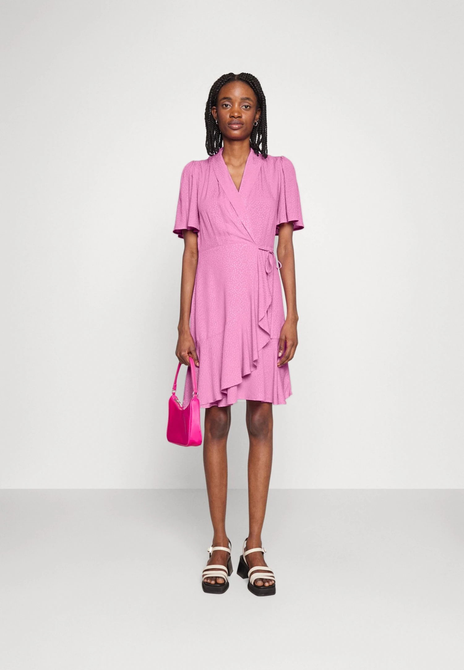 Yaseggie Wrap Dress - Jurk - Fuchsia Pink 4 Yaseggie Wrap Dress - Jurk - Fuchsia Pink - Afbeelding 2