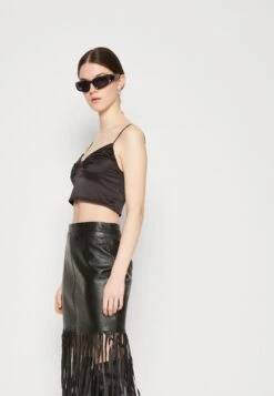 Yasfusani Short Skirt - Leren Rok - Black 11 Yasfusani Short Skirt - Leren Rok - Black -Yas 54a1c708ad48432897e252c4f14d0c09