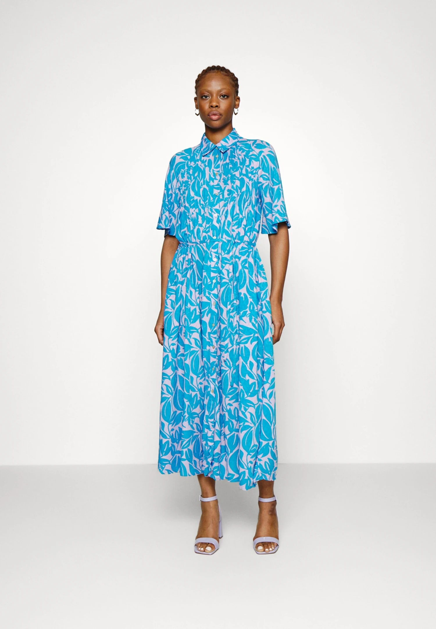 YAS Lefira 2/4 S Noos - Jurk - Dresden Blue 3 YAS Lefira 2/4 S Noos - Jurk - Dresden Blue