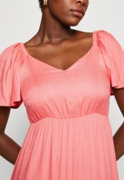 Yastoronto Dress - Jurk - Sun Kissed Coral -Yas 5934e6c93bb84881958a85949fa85317