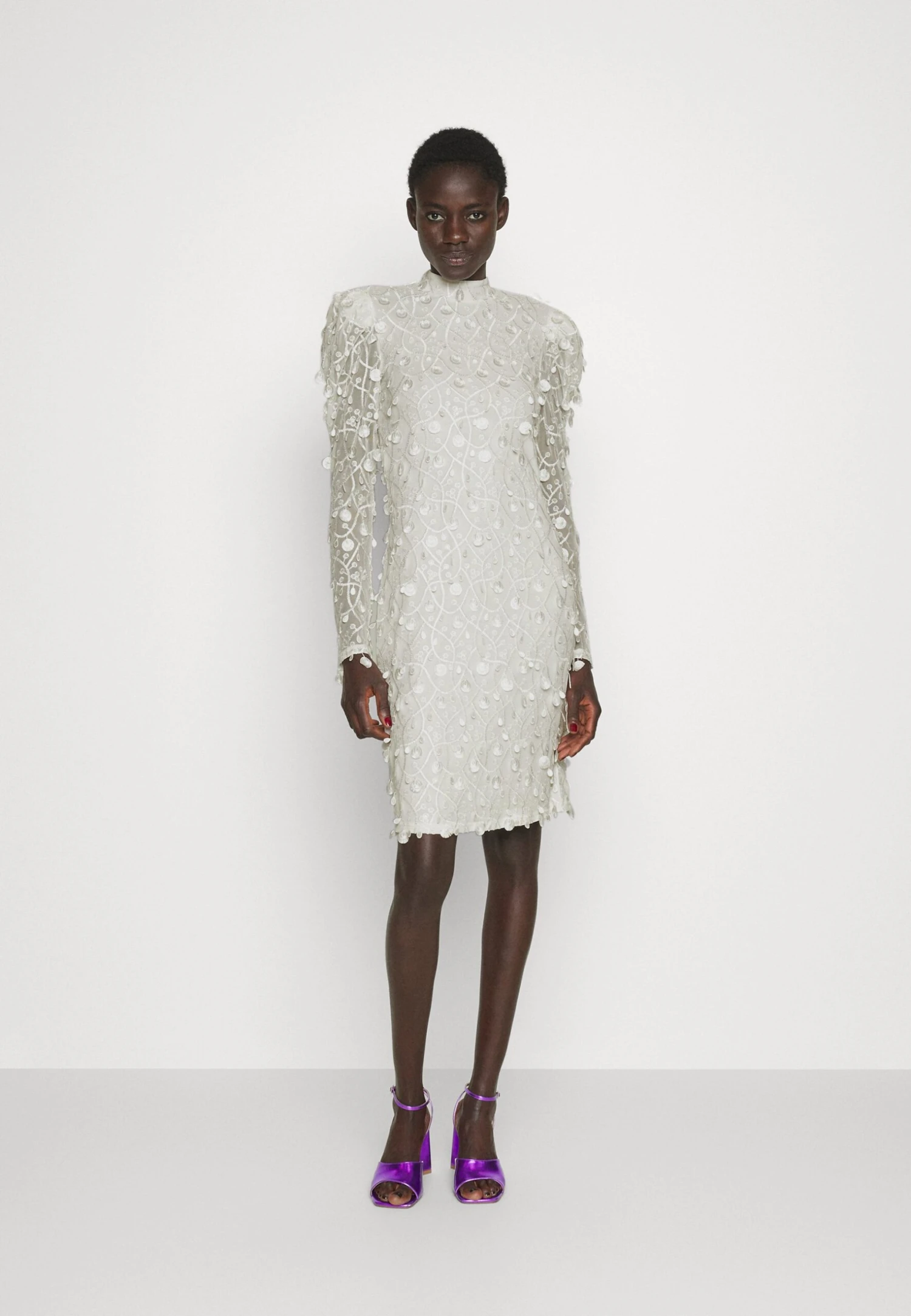 Yasbeate Dress- Galajurk - Star White 3 Yasbeate Dress- Galajurk - Star White