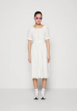 Yaskimberly Midi Dress - Jurk - White 9 Yaskimberly Midi Dress - Jurk - White -Yas 62aa2b16c11a45518e4ce89ca2981c52