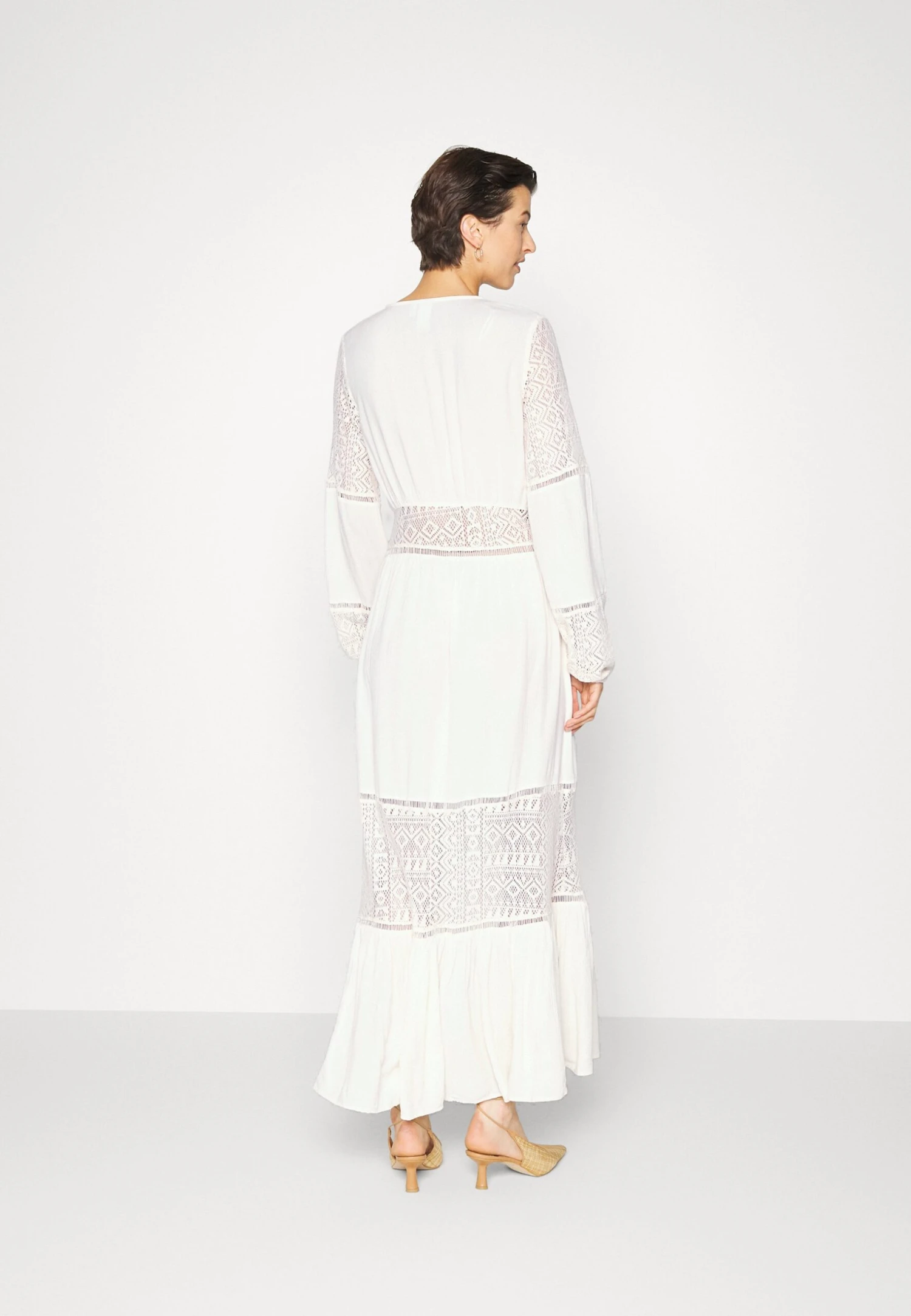 Yasmeza Long Dress - Maxi-Jurk - Eggnog 5 Yasmeza Long Dress - Maxi-Jurk - Eggnog - Afbeelding 3