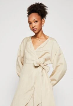 Yasheat Wrap Dress - Jurk - Birch 11 Yasheat Wrap Dress - Jurk - Birch -Yas 66e8d44d4afd4fde86f2c7ab26e9c8ff