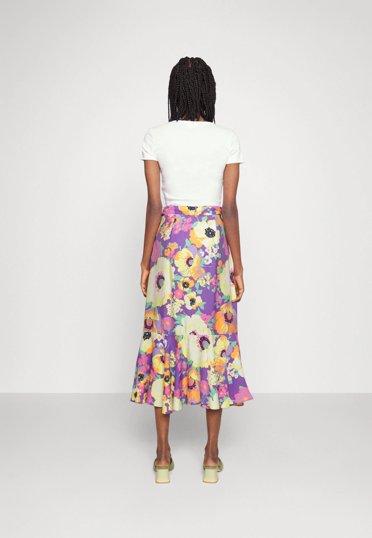 YAS Midi Wrap Skirt - A-Lijn Rok - Deep Lavender/Spectrum Print 5 YAS Midi Wrap Skirt - A-Lijn Rok - Deep Lavender/Spectrum Print - Afbeelding 3