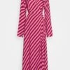 Yassavanna Long Wrap Dress- Maxi-Jurk - Phlox Pink/Pink/Rhubarb -Yas 6c454710154c4e698026395578b09540
