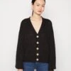 Yasbetricia Cardigan- Vest - Black