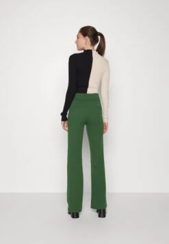 Yasvictoria Wide Pant - Broek - Greener Pastures -Yas 720a9aaf3ae94c57966c94ae9b4b6adf