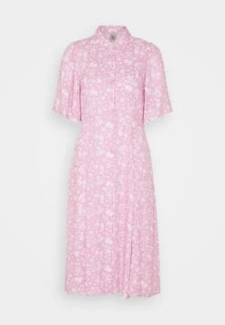 YAS Stelli 2/4 Midi Shirt Dress - Blousejurk - Pink 12 YAS Stelli 2/4 Midi Shirt Dress - Blousejurk - Pink -Yas 72e67159b9684e3bb5723a956ee5a58f