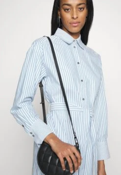 Yaslegion Long Shirt Dress - Jurk - Legion Blue -Yas 77a0ff75813043368e51833771de8f3f