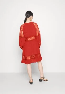 Yasmeza Dress - Jurk - Burnt Ochre 9 Yasmeza Dress - Jurk - Burnt Ochre -Yas 798fdb83147240f4abbe9a6d48956faa