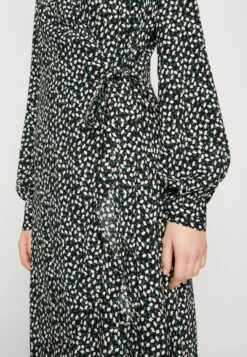 Yasditsy V Neck Wrap Dress - Maxi-Jurk - Black 13 Yasditsy V Neck Wrap Dress - Maxi-Jurk - Black -Yas 7a62df042a3048e5b55bd24f6c1ac97b