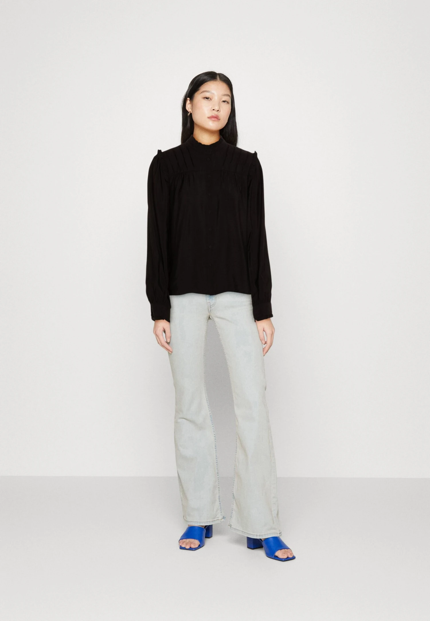 Yaspari - Blouse - Black 4 Yaspari - Blouse - Black - Afbeelding 2